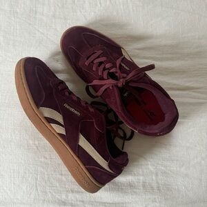 Reebok Burgandy Forte Loungers